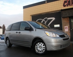 2004 Toyota Sienna CE 7-Passenger - 2036 36 St SE