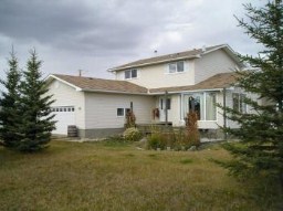 Acreage - Country Home NW of Airdrie