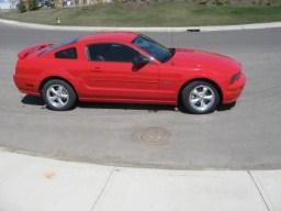 2007 GT MUSTANG ( 9500 km)