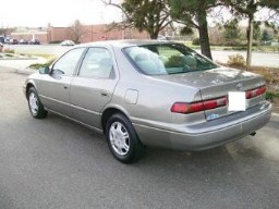 1999 V6 TOYOTA CAMRY AUTO VERY FUEL EFFICENT!!